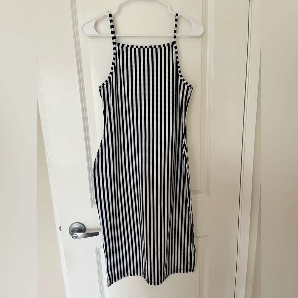Fitted striped dress